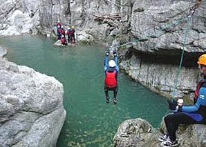 Canyoning in Gruyère