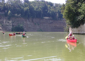 Excursion en canoë sur le lac de Schiffenen