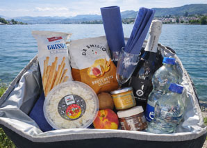 Picknick im Partyboot