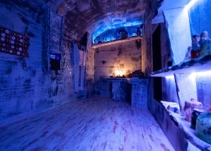 Escape rooms - find the exit