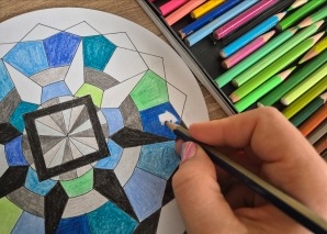 Créer des mandalas en équipe