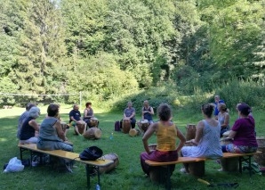 Drumming for team building