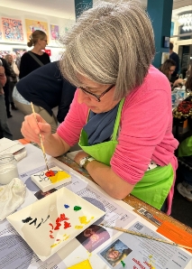 Bilder malen und Burgdorfer Geschichten hören