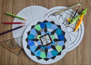 Créer des mandalas en équipe