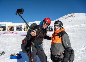 Envol en groupe en Engadine – Une expérience d'équipe riche en adrénaline
