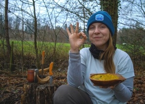 Teamkochen am offenen Feuer
