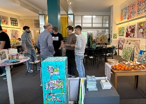 Bilder malen und Burgdorfer Geschichten hören