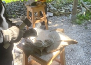 Steinbildhauer-Workshop mit Alabastersteinen