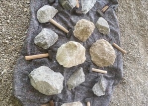 Steinbildhauer-Workshop mit Alabastersteinen