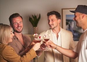 Cocktail mixing at the location of your choice