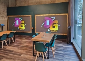 Digitale Graffiti und Caps kreieren im Team