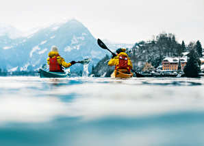 Tour d'hiver en kajak sur le lac de Brienz