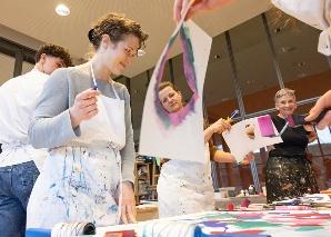 Kreative Kunstworkshops im Atelier