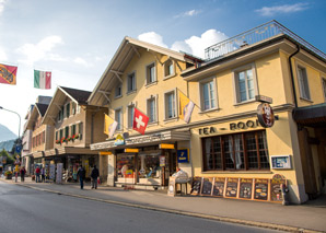 Show-Bakery Merinques for Swiss Tourists