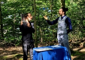 Outdoor crime show