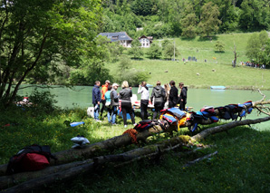 Flossbau im Team am Rhein und an der Reuss