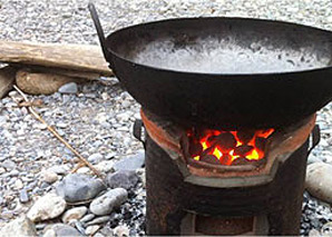 Déguster une fondue sur le wok au bord de l'Aare