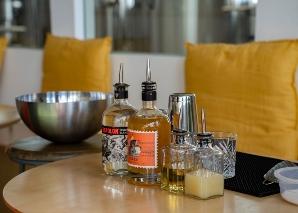 Cocktail workshop: Mix your favorite drink