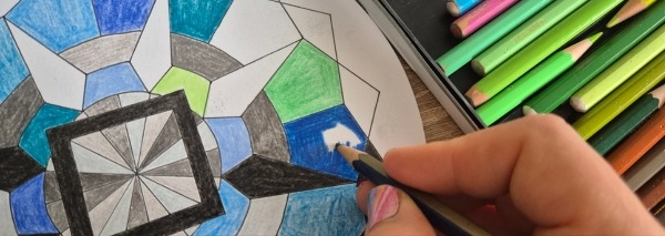 Créer des mandalas en équipe