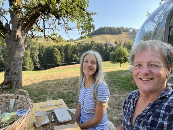 Spend the night in the bubble under the starry sky – Kundenbild 1