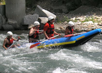 Fun rafting in the Ticino