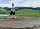Hornussen in a team - the traditional sport in the Emmental